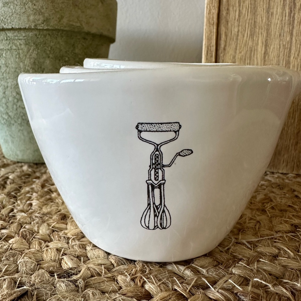 Rae Dunn OG Icon Measuring cups